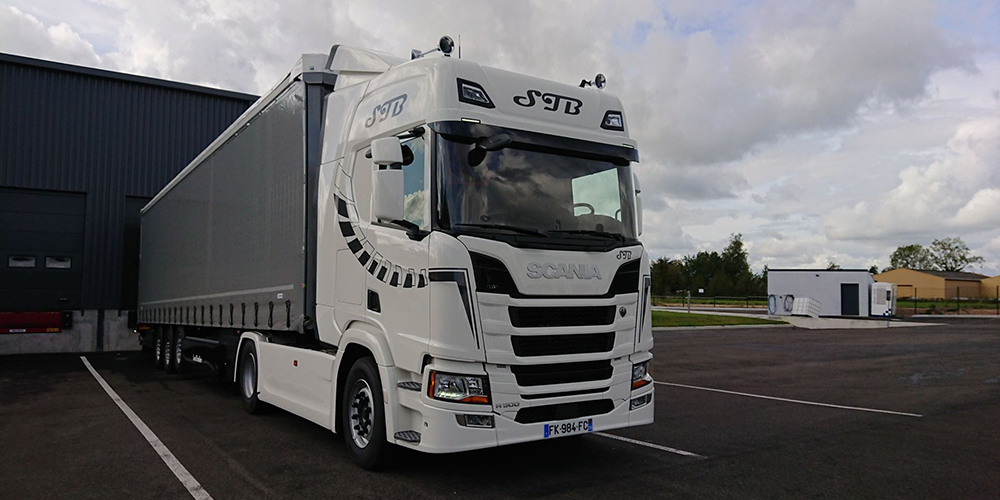 Transporteur grand volume - camion transport routier grande capacité
